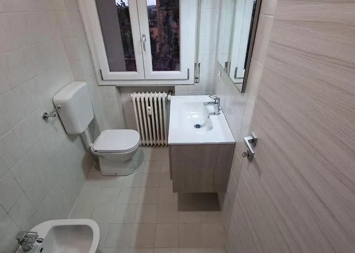 Attico Indipendente Nel Cuore Di Modena